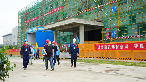 銅箔二期主廠房項(xiàng)目標(biāo)準(zhǔn)化工地順利通過(guò)驗(yàn)收 銅箔二期主廠房項(xiàng)目標(biāo)準(zhǔn)化工地順利通過(guò)驗(yàn)收