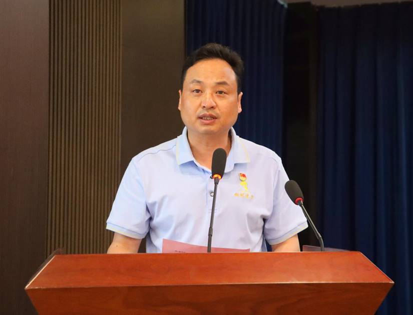 公司召開2024年年中工作會暨2023年度“兩優一先”表彰會 公司召開2024年年中工作會暨2023年度“兩優一先”表彰會